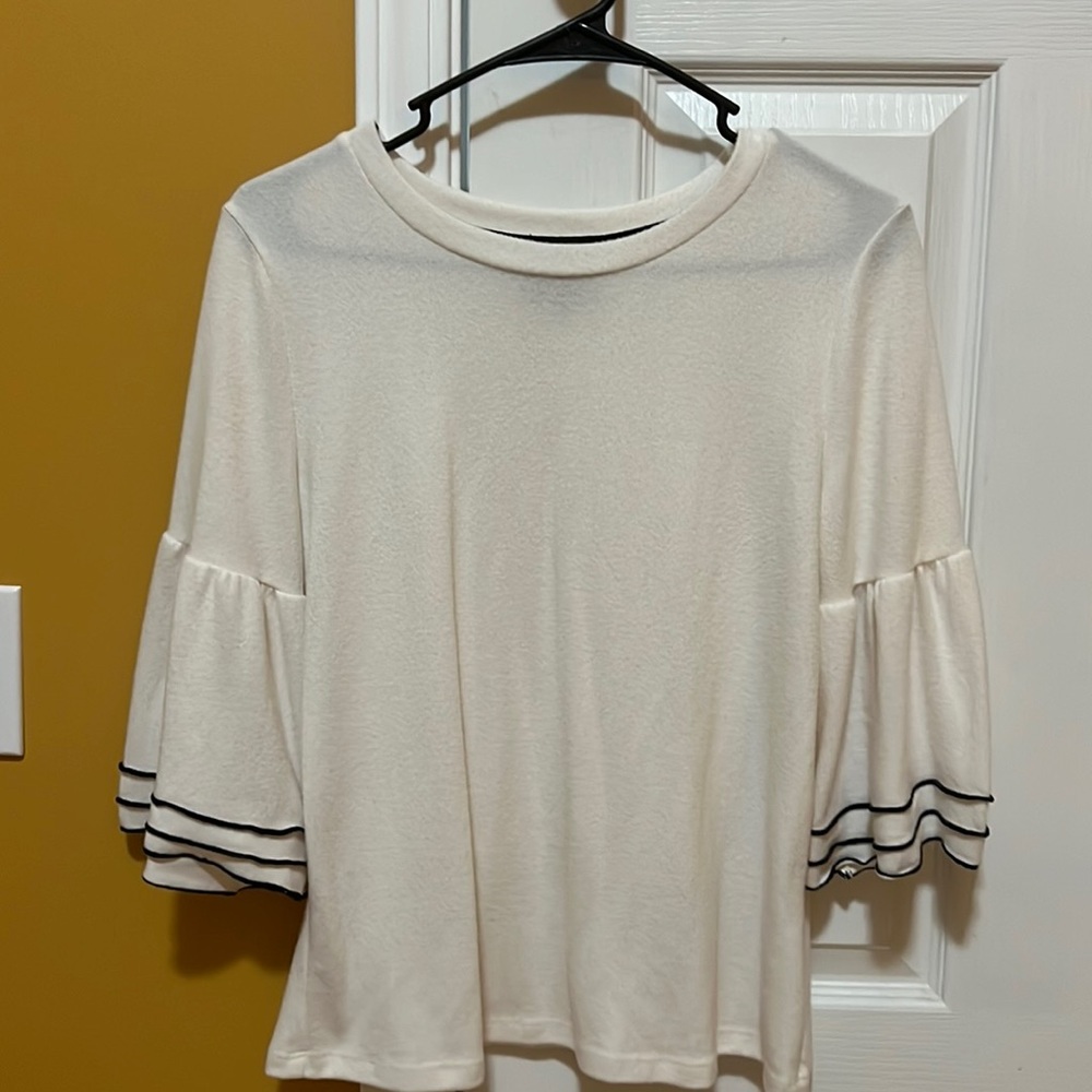 W5 sweater